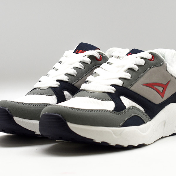 SCARPA MORENO